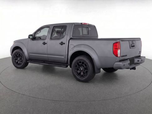 Used 2020 Nissan Frontier SV w/ Midnight Edition Floor Mats RWD image 3