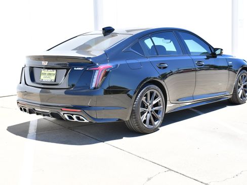 Used 2026 Cadillac CT5 V w/ Technology Package RWD image 8