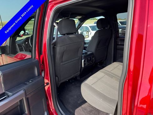 Used 2017 Ford F150 XLT w/ Equipment Group 302A Luxury AWD/4WD image 11