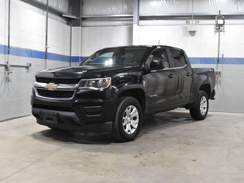 Used 2020 Chevrolet Colorado LT AWD/4WD image 2