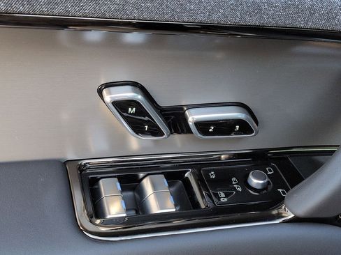 New 2026 Land Rover Range Rover Sport SE AWD/4WD image 21