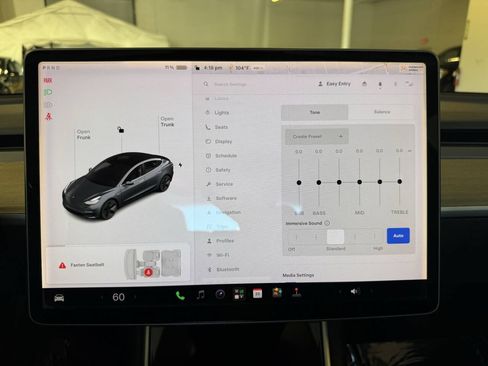 Used 2018 Tesla Model 3 Long Range RWD image 17