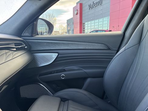 Used 2023 Maserati Grecale Folgore AWD/4WD image 25
