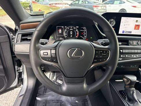 Certified 2025 Lexus ES 350 w/ Premium Package FWD image 14
