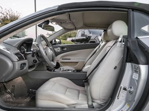Used 2010 Jaguar XK Convertible RWD image 32