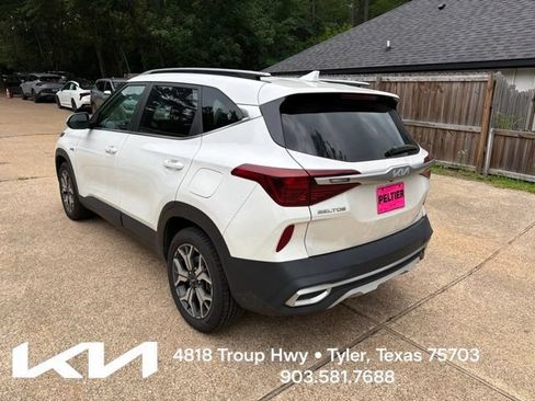 Used 2022 Kia Seltos EX AWD/4WD image 9