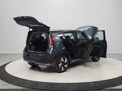 Used 2025 Kia Soul GT-Line w/ GT-Line Technology Package FWD image 16