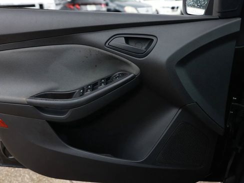 Used 2012 Ford Focus SE FWD image 33
