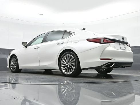 Used 2019 Lexus ES 350 Ultra Luxury w/ Accessory Package 2 FWD image 34