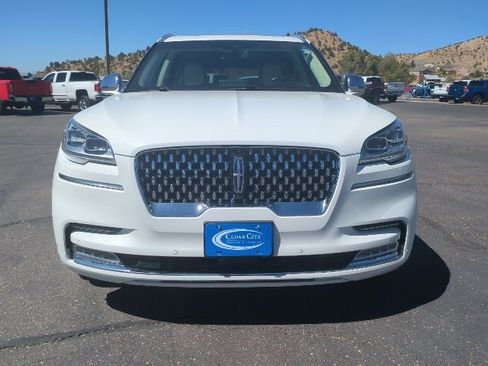 Used 2020 Lincoln Aviator Black Label Grand Touring w/ Class IV Trailer Tow Package image 2