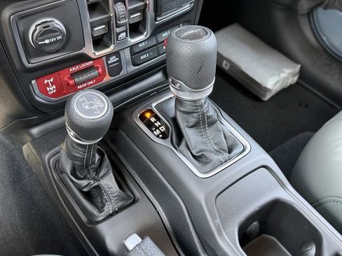 New 2026 Jeep Gladiator Mojave AWD/4WD image 24