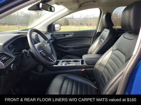 Used 2024 Ford Edge SEL w/ Convenience Package image 5