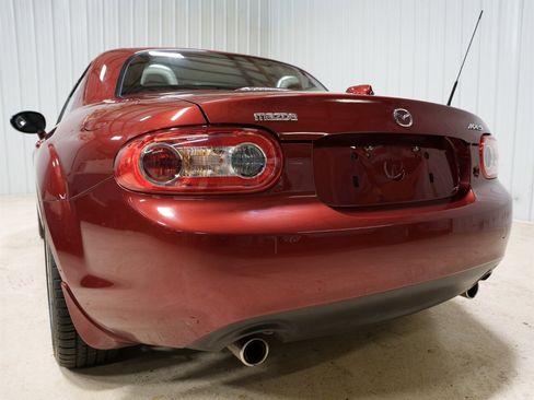 Used 2009 MAZDA MX-5 Miata Grand Touring w/ Premium Pkg image 7