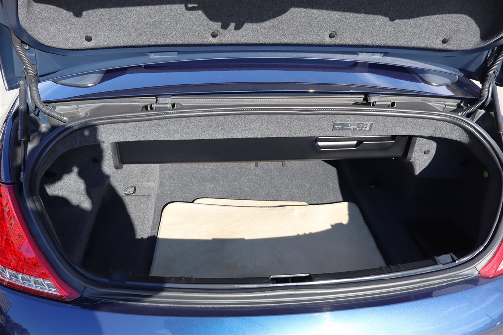 Used 2010 BMW 650i Convertible RWD image 41