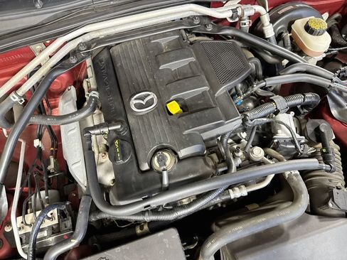 Used 2012 MAZDA MX-5 Miata Grand Touring RWD image 36