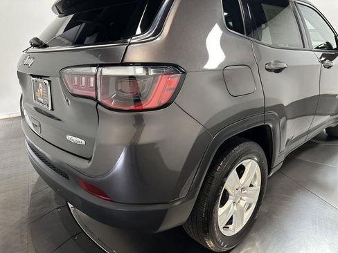 Used 2022 Jeep Compass Latitude image 14