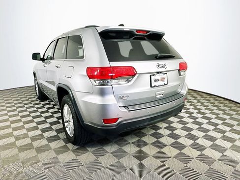 Certified 2017 Jeep Grand Cherokee Laredo w/ Quick Order Package 23E AWD/4WD image 7