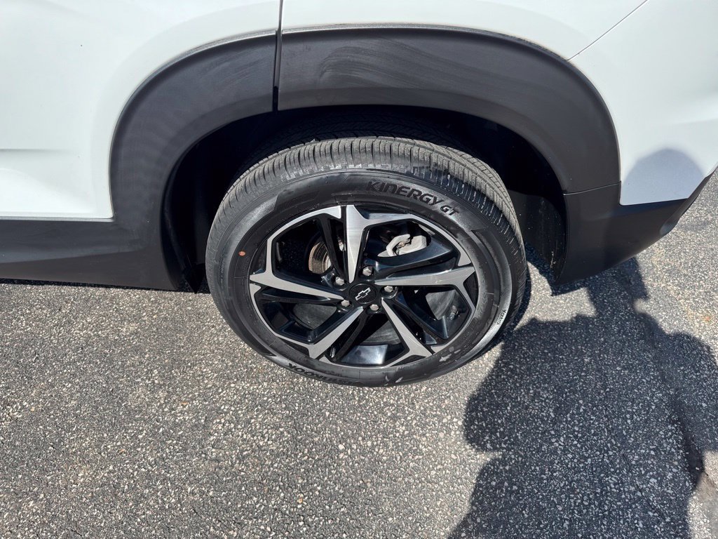 Certified 2023 Chevrolet TrailBlazer RS w/ Convenience Package FWD image 28