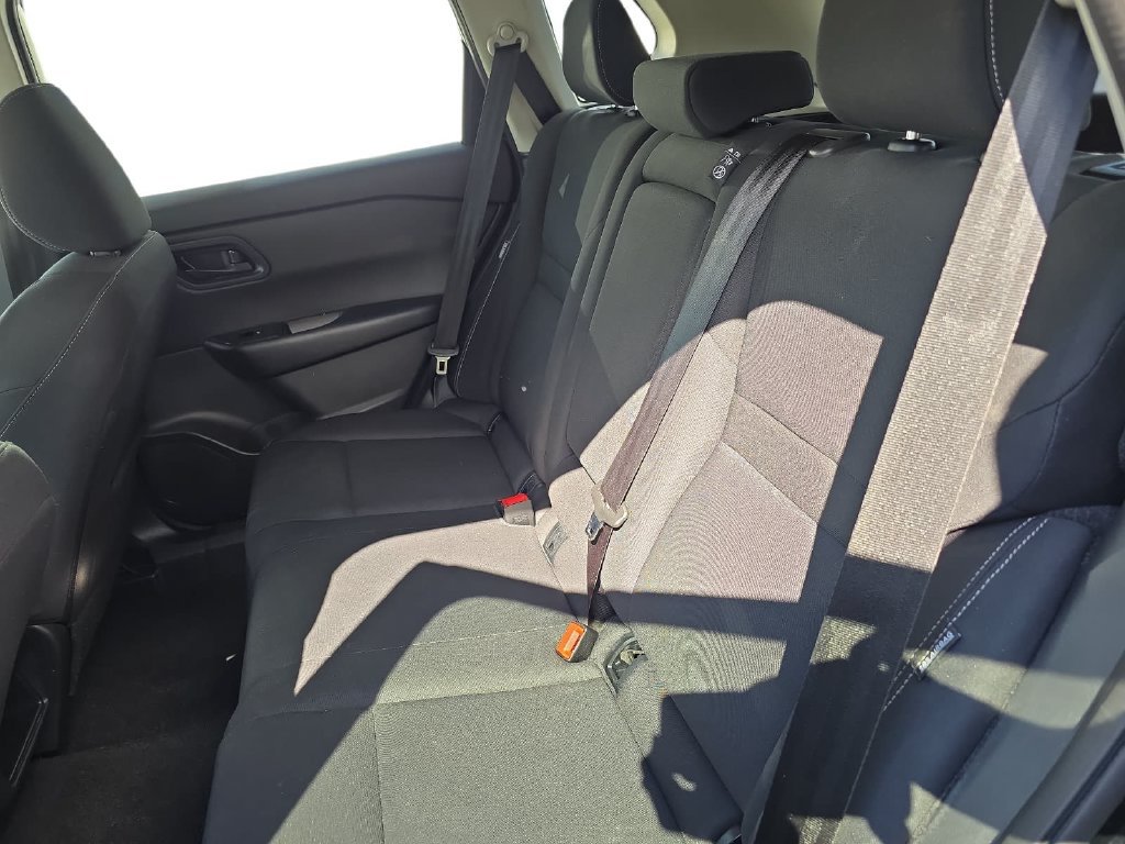 Used 2024 Nissan Rogue S AWD/4WD image 12