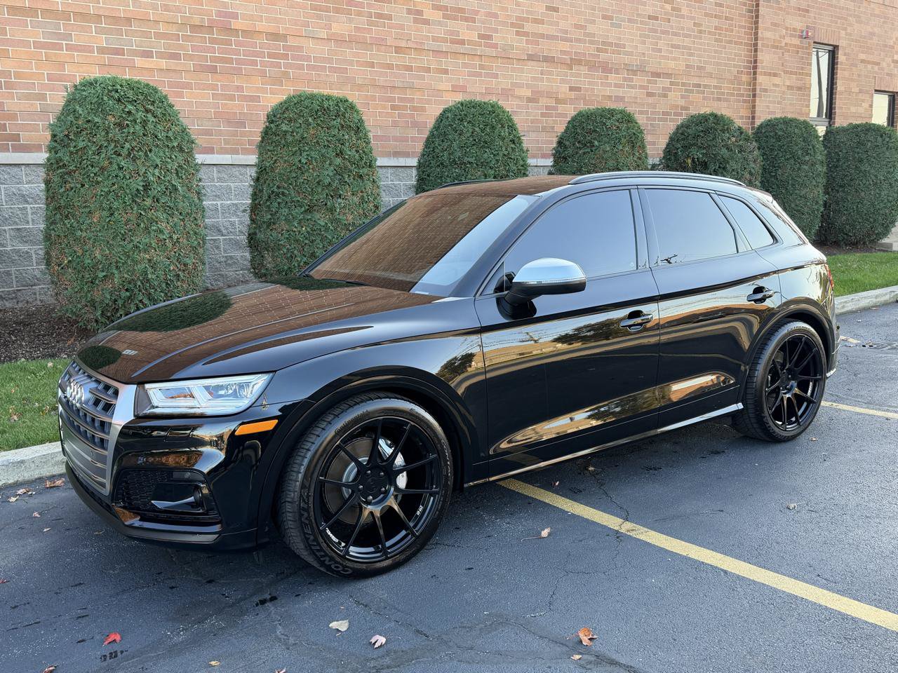 Used 2020 Audi SQ5 Premium Plus w/ Premium Plus Package AWD/4WD image 3
