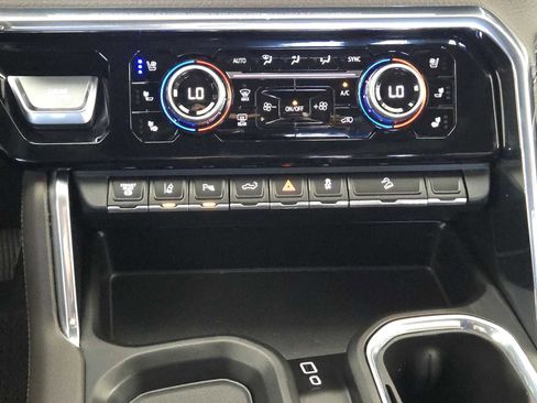 Certified 2024 GMC Sierra 2500 Denali w/ Denali Reserve Package image 20