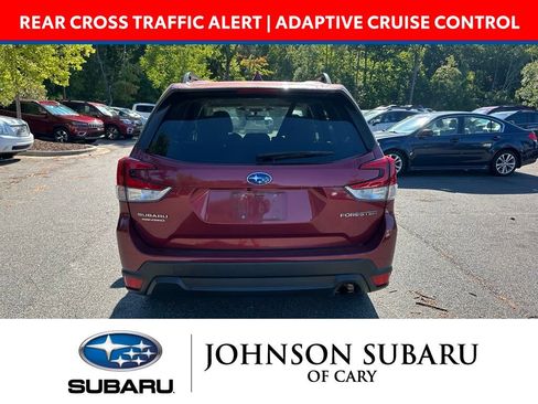 Used 2022 Subaru Forester Premium AWD/4WD image 4