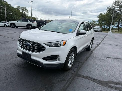 Used 2019 Ford Edge SEL w/ Equipment Group 201A FWD image 3