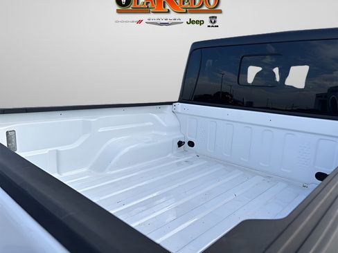 Used 2021 Jeep Gladiator Sport image 23