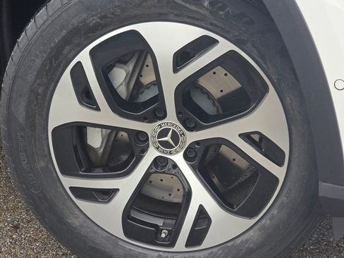 Certified 2025 Mercedes-Benz GLC 350e 4MATIC image 11