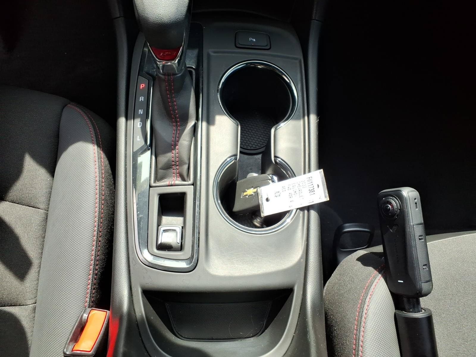 Used 2022 Chevrolet Equinox RS w/ Infotainment Package FWD image 28
