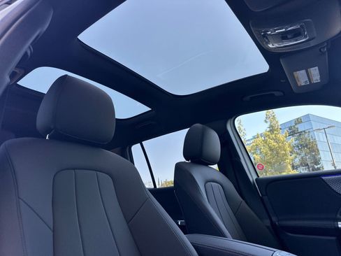 New 2026 Mercedes-Benz GLB 250 image 17