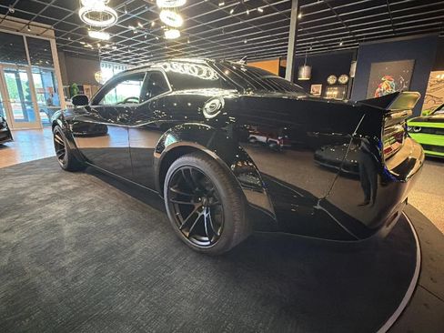 Used 2023 Dodge Challenger SRT Hellcat RWD image 4