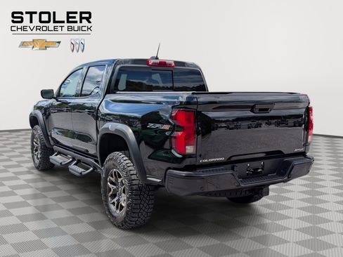 Used 2024 Chevrolet Colorado ZR2 w/ Technology Package AWD/4WD image 3