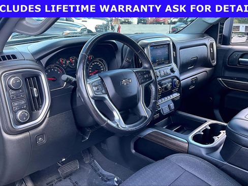 Used 2021 Chevrolet Silverado 1500 LT Trail Boss w/ Bed Protection Package AWD/4WD image 11