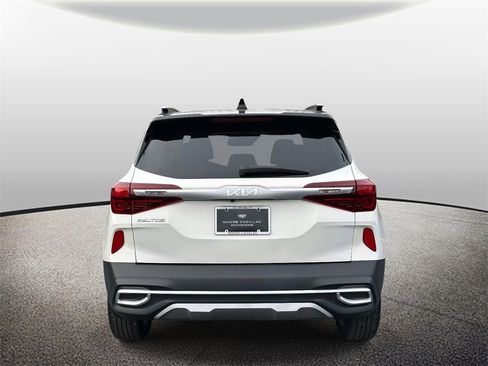 Used 2023 Kia Seltos S w/ Navigation Package image 4