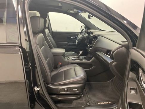 Used 2023 Chevrolet Traverse RS AWD/4WD image 27