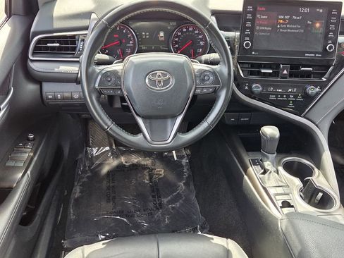 Used 2024 Toyota Camry XSE FWD image 11
