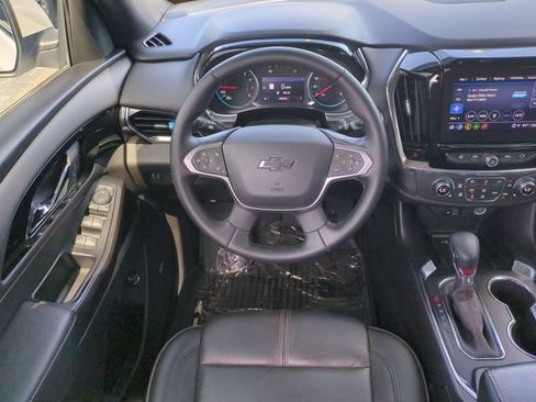 Certified 2023 Chevrolet Traverse RS w/ LPO, Cargo Package FWD image 19