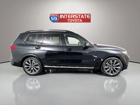 Used 2022 BMW X7 xDrive40i w/ M Sport Package AWD/4WD image 8