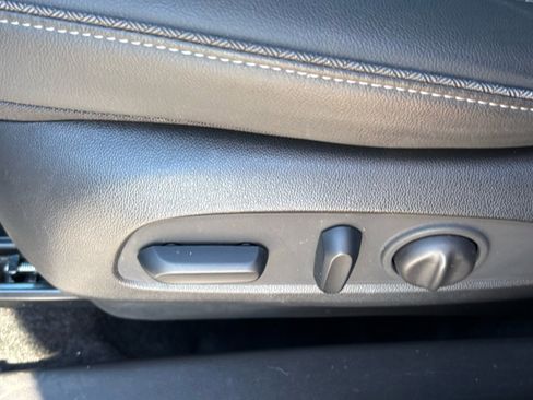 Used 2023 Buick Encore GX Select image 12