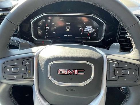 New 2026 GMC Sierra 1500 Elevation image 17