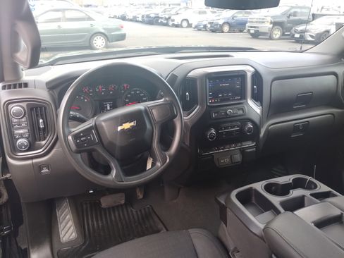 Used 2022 Chevrolet Silverado 1500 Custom image 17