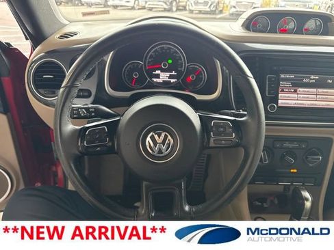 Used 2013 Volkswagen Beetle 2.0T FWD image 5