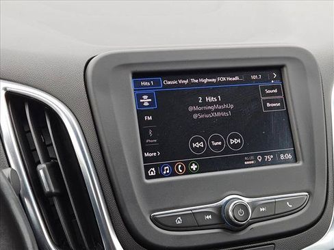 Used 2022 Chevrolet Equinox LT FWD image 11