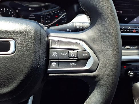 Used 2025 Jeep Compass Limited AWD/4WD image 14