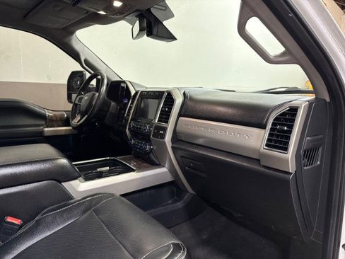 Used 2018 Ford F250 Lariat w/ Lariat Ultimate Package image 58