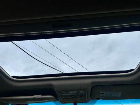 Used 2011 Toyota Camry LE image 26