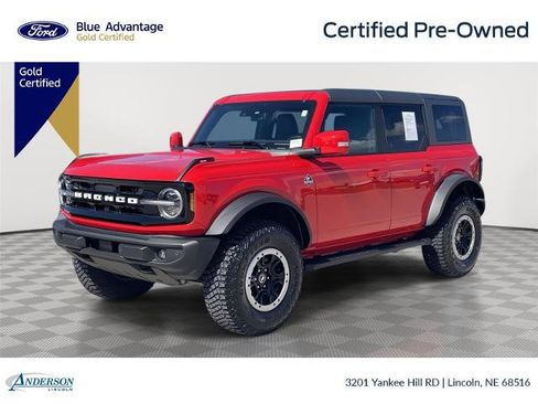 Certified 2024 Ford Bronco Outer Banks w/ Sasquatch Package AWD/4WD image 1