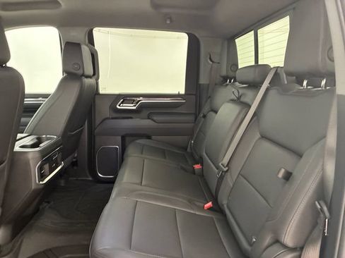 Certified 2025 Chevrolet Silverado 2500 LTZ w/ LTZ Premium Package AWD/4WD image 18