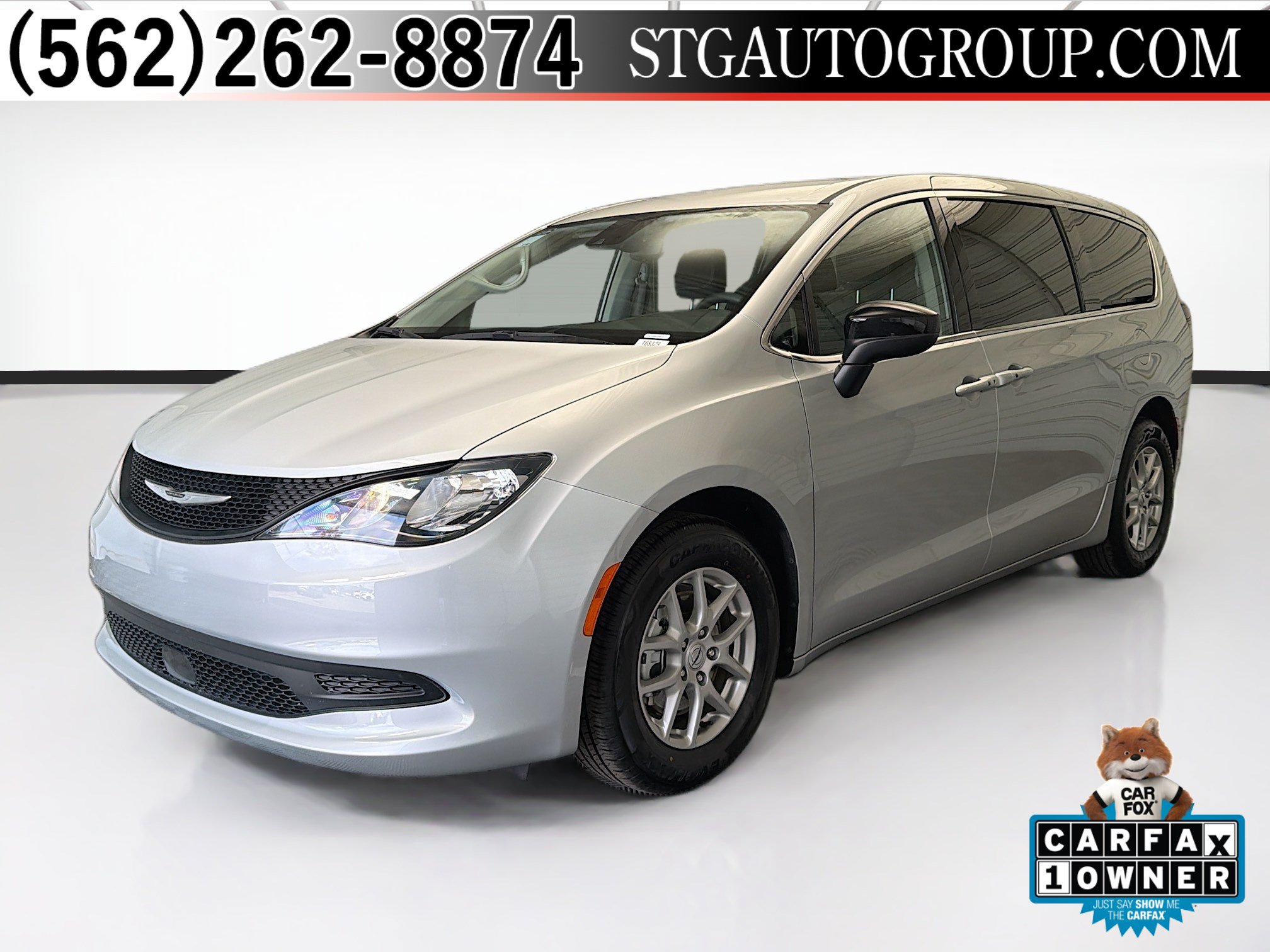 Used 2024 Chrysler Voyager LX FWD image 1